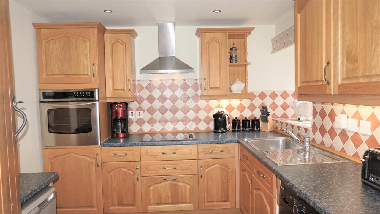 Sheep Dip Cottage - 5* Cyfie Farm, With Log Burner And Private Hot Tub Llanfyllin Exterior photo